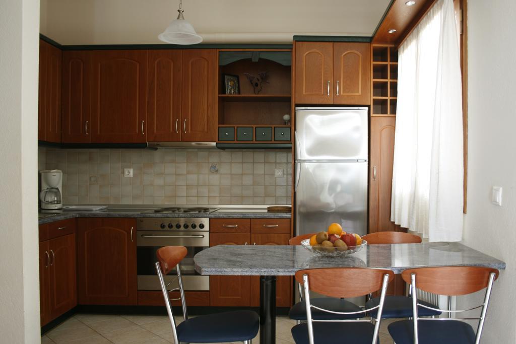 Zouzoulas Filoxenia - Koralia Apartments Милина Номер фото